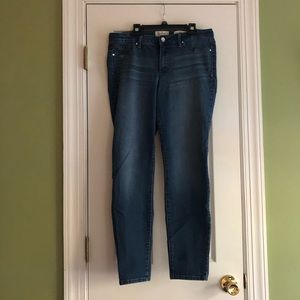Jessica Simpson Jeans size 31